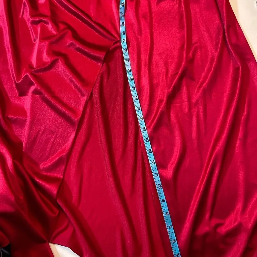 VTG, Style Vanity Elegant Red Lace Romantic Nightgown Size Appropriate ML No Tag